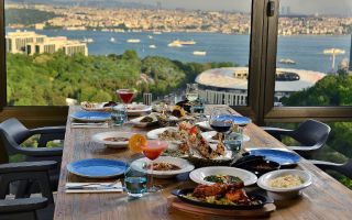 Hint Mutfağına Uzanan Bir Lezzet Yolculuğu