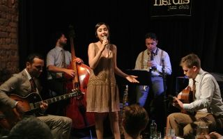 Flapper Swing
