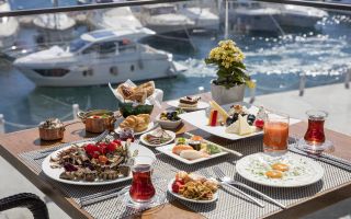Annelere Özel Brunch The Grand Tarabya’da