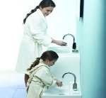 VitrA’nın Yeni Family Serisiyle Aile Boyu Banyo Keyfi