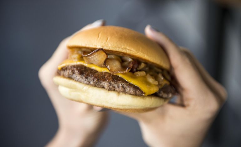 Shake Shack’ten Sonbahara Özel Burger: Roadside Shack