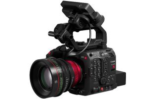EOS C400 Kamerasını, Yeni Lenslerini ve Aydınlatmayı Üst Seviyeye Taşıyan