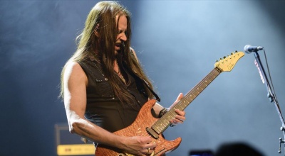 %100 Metal Sunar: Reb Beach