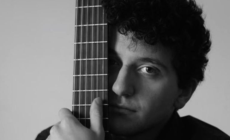 Deniz Mastropietro Gitar Resitali