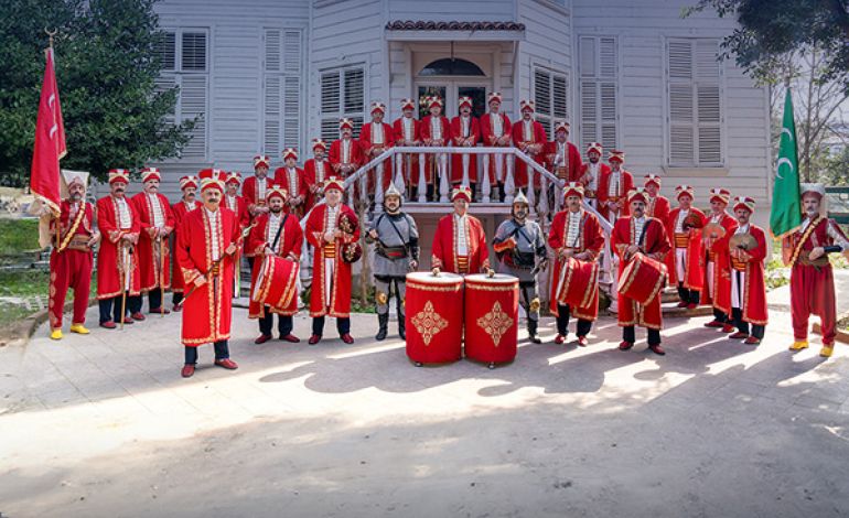 Türk Dünyasından Ezgilerle Mehter Konseri