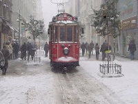 İstanbul`da Kar Yağışı Yeniden Başladı