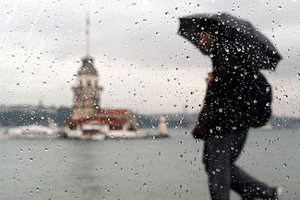 İstanbul'a Kuvvetli Yağış Uyarısı